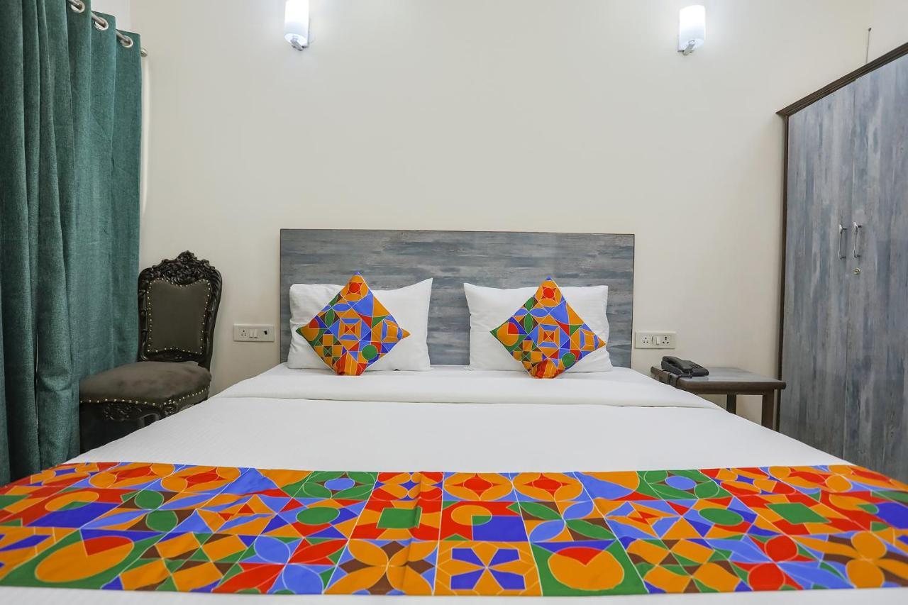 Fabexpress Jpm Harshdeep Hotel New Delhi Exterior photo