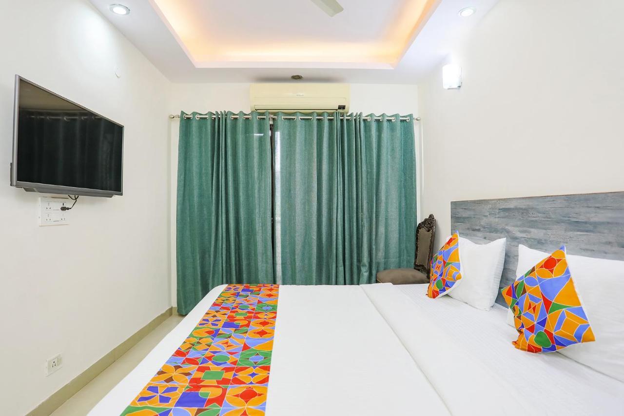 Fabexpress Jpm Harshdeep Hotel New Delhi Exterior photo