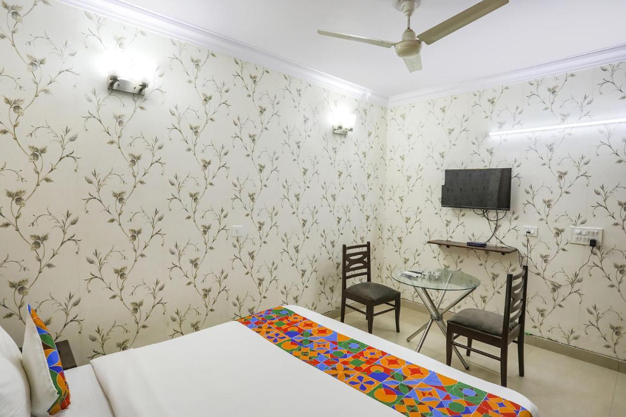 Fabexpress Jpm Harshdeep Hotel New Delhi Exterior photo